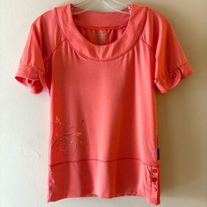 Women's Chlorophyle Coral Short-Sleeve Tee with Button and flower detail, Sz S
